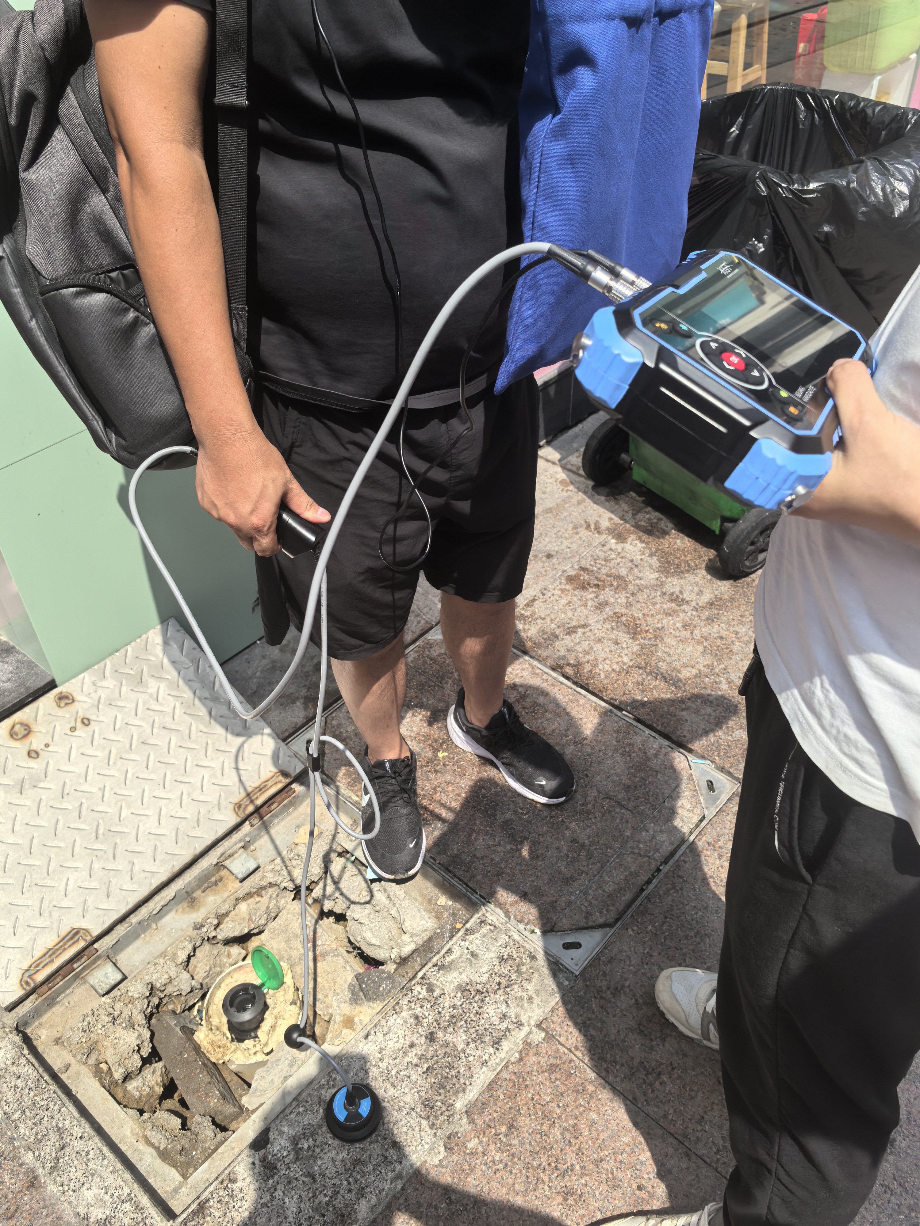 聽漏儀檢測現(xiàn)場